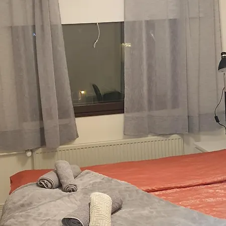 Kaunis Valoisa 3 Krs Pikkukaksio Koivukylae * Vantaa