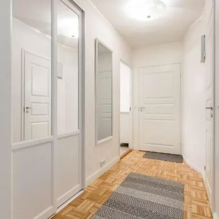 Kaunis Valoisa 3 Krs Pikkukaksio Koivukylae *